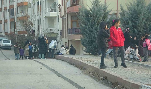 Konya'daki deprem Aksaray'ı da salladı