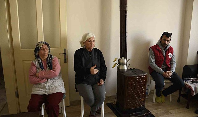 Kuşadası Belediyesi'nden depremzedelere psikolojik destek