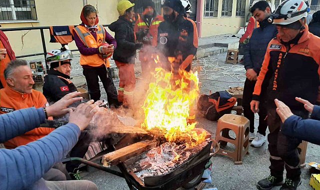MAG-AME deprem bölgesinden ilçeye döndü