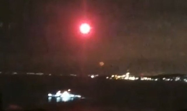 Marmara Denizi semalarındaki gizemli cisim paraşütlü işaret fişeği çıktı