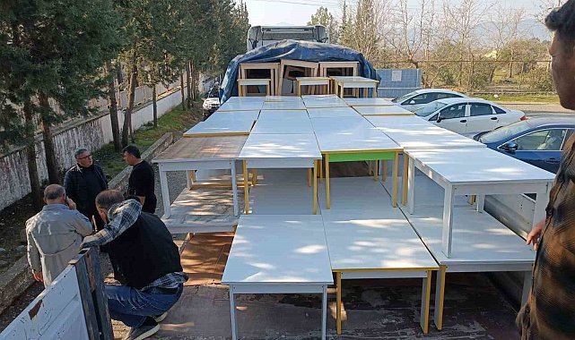 Muğla'da meslek liseleri depremzedeler için mobilya üretiyor