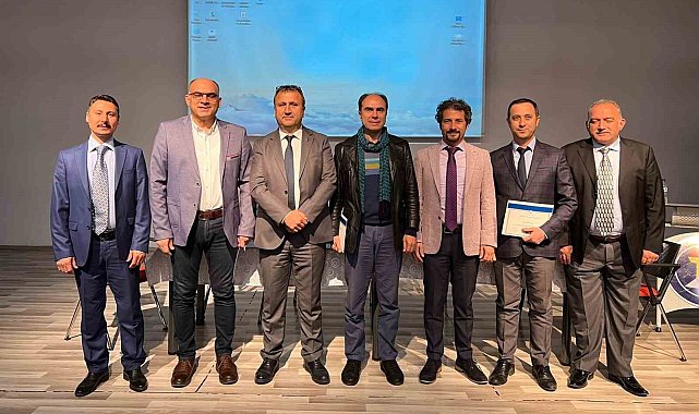 NEÜ'de "Kuraklık ve Bitkisel Üretimde Alternatif Yönelimler" paneli yapıldı