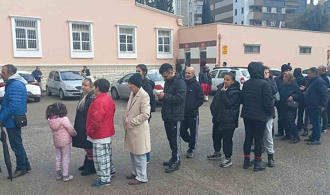 Öğretmenevinden depremzedelere yemek