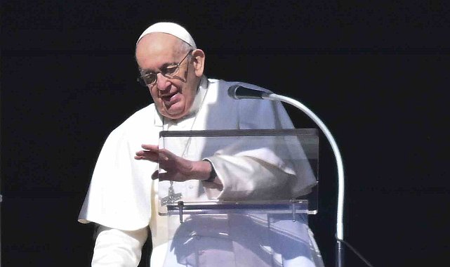 Papa Francis: "Türkiye ve Suriye'deki depremzedelere dualarımızla ve desteğimizle yakın olmaya devam etmeliyiz"