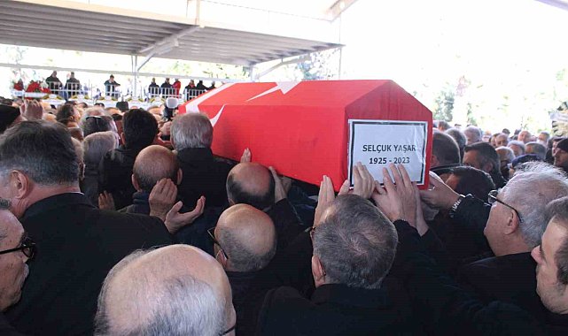 Selçuk Yaşar son yolculuğuna uğurlandı