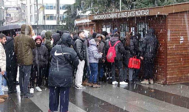 Trabzonspor taraftarları Basel maçına yoğun ilgi gösteriyor