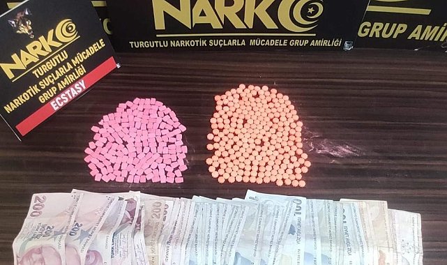 Turgutlu'da bir eve uyuşturucu baskını: 1 tutuklama