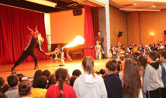 Yüreğir Belediyesi Çocuk Şenliği yoğun ilgi gördü