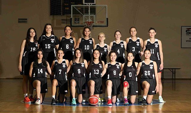 1.lig yolunda Körfezin İncilerine taraftar desteği