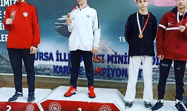 'Bursa İller Arası Karate Şampiyonası'nda büyük başarı