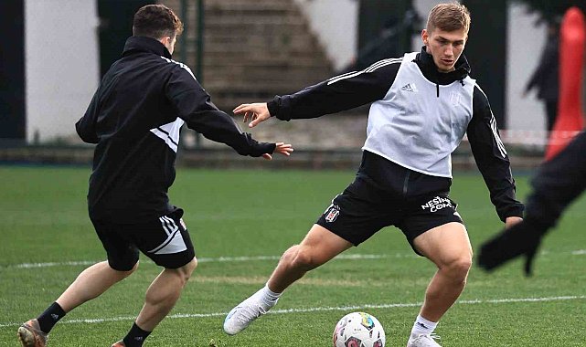 Alexandru Maxim: "Beşiktaş'ta olmak benim için büyük bir fırsat"