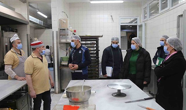 Belediye fırınlarda gramaj ve hijyen denetimi yaptı