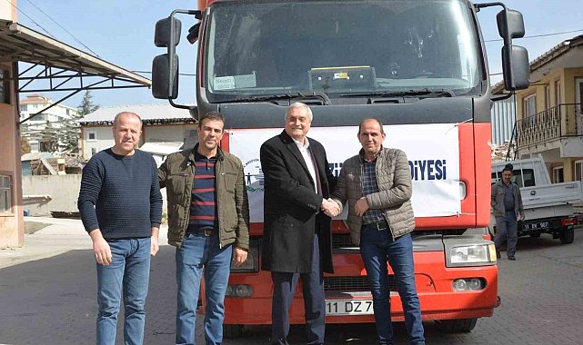Bozüyük Belediyesi un yüklü 11'inci yardım tırı Kahramanmaraş'a yola çıktı