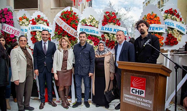 CHP'li Zenginoğlu'ndan miting gibi aday adaylık açıklaması