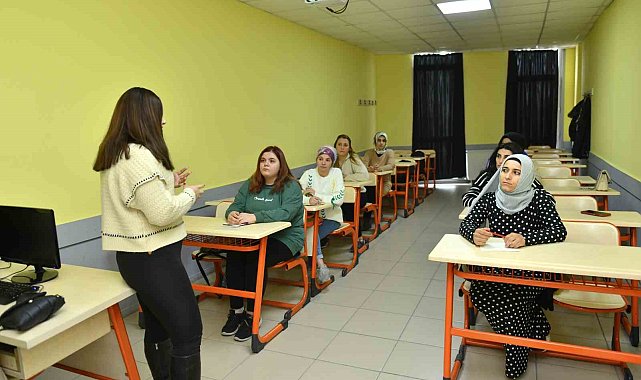 Esenyurt'ta 'Okul Öncesi Çocuk Gelişimi' kursu