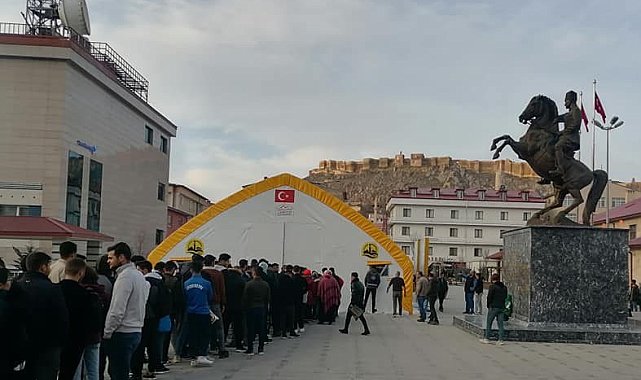 İftar çadırında ilk oruçlar açıldı