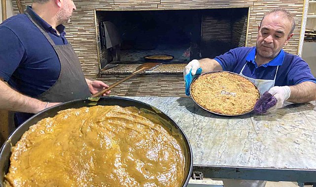 İftar ve sahur sofralarının vazgeçilmezi tahinli pide