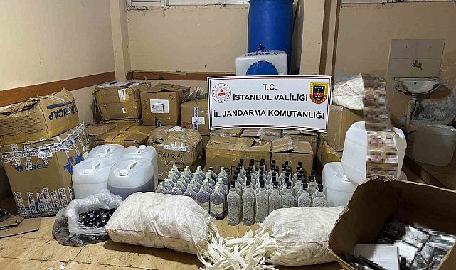 İstanbul'da kaçak alkol imalathanesine baskın: 3 bin 700 litre sahte içki ele geçirildi