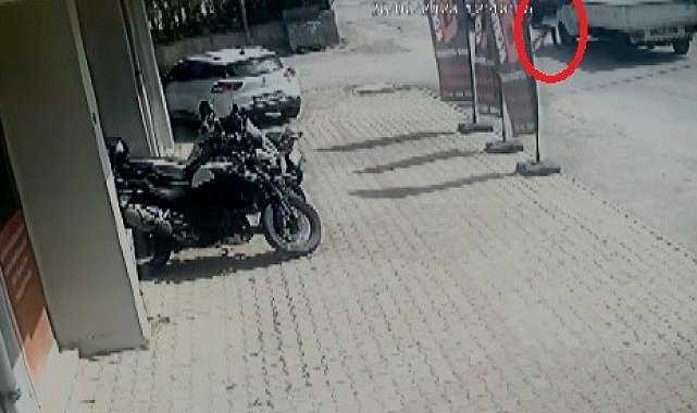 İzmir'de silahlı saldırı güvenlik kamerasında