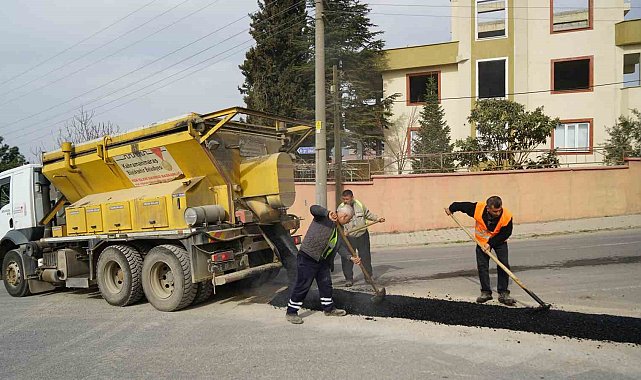 Kahramanmaraş'ta hasar gören yollar onarılıyor