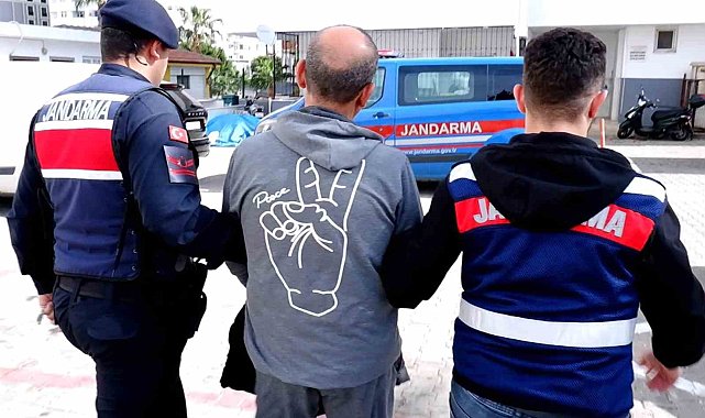 Mersin'de fuhuş operasyonu: 3 tutuklama