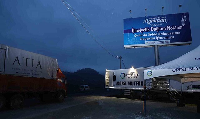 Ordu'da karayolu üzerinde iftar stantları kuruldu