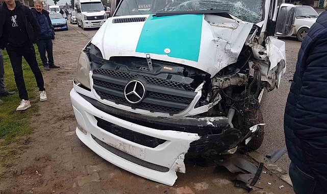Ordu'da öğretmen servisi kaza yaptı: 8 yaralı