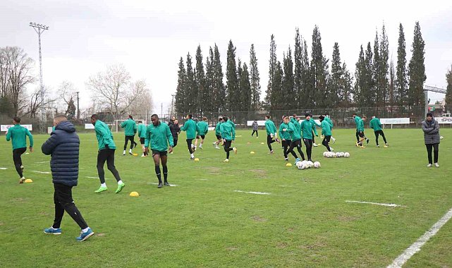 Sakaryaspor, Eyüpspor mesaisine başladı