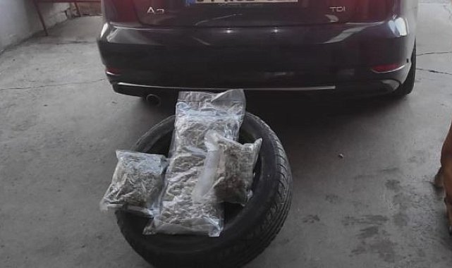 Araba lastiğinden 16 buçuk kilo uyuşturucu çıktı: 11 kişi tutuklandı