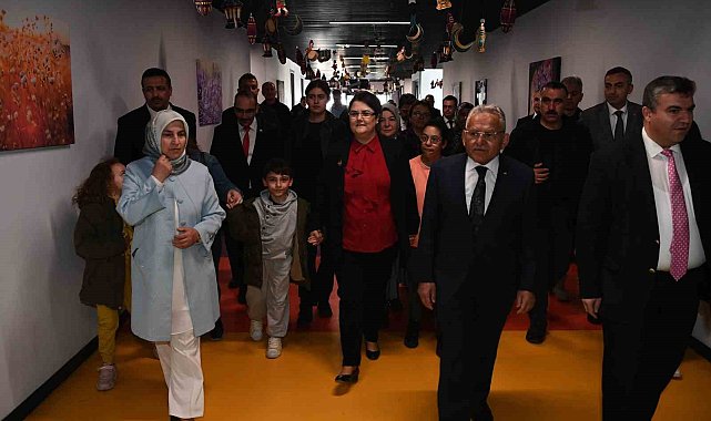 Bakan Yanık'tan Başkan Büyükkılıç'a "örnek proje" teşekkürü