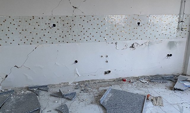 Depremzedelere hırsız şoku: Mutfak tezgahına kadar çaldılar