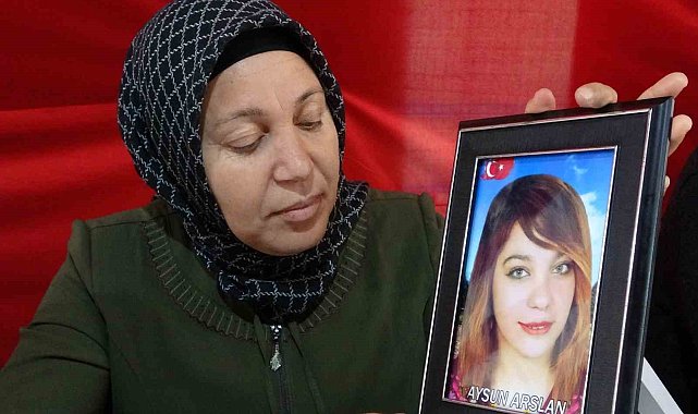 Evlat nöbetindeki Aydan Arslan: "Evladımı almadan hiçbir yere ayrılmayacağım"