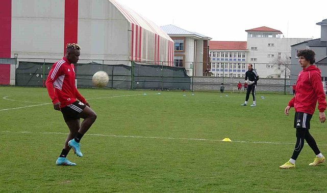 Muzaffer Bilazer: "Kazandığımız takdirde play-off için yine çok iddialı bir noktaya geliyoruz"