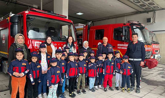 Nevşehir'de öğrenciler itfaiyeyi gezdi