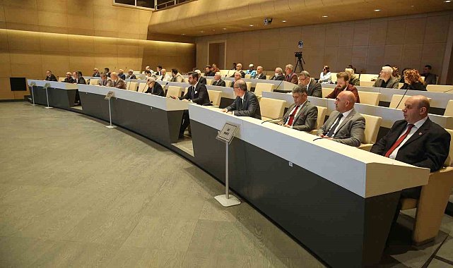 Nilüfer Belediye Meclisi'nin yeni üyeleri göreve başladı