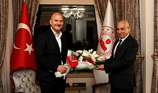 42 yıl ay yıldızlı üniforma ile hizmet