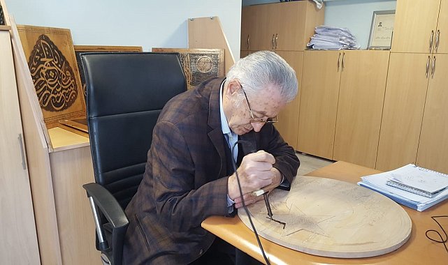83 yaşında atıl ahşapları naht sanatıyla nakış gibi işliyor