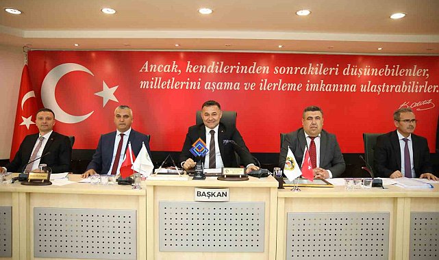 Alanya Belediyesi 2022 yılı gelir-gider bütçesi Mecliste onaylandı