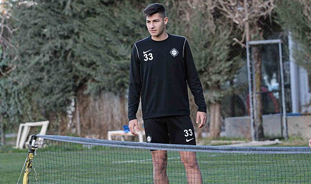 Altaylı Efe Sarıkaya kulübeye çekildi