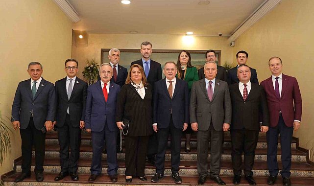 Azerbaycan Parlamentosu Komisyon Başkanı Hüseynova: "Arkamızda hep Türkiye var"