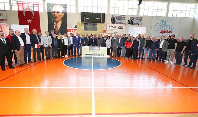 Bakanlıktan Amasya'daki 61 amatör kulübe 1 milyon 425 bin TL destek