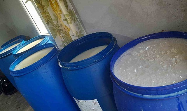 Banyo ve tuvalette üretilen 3 bin 390 litre sahte içki ele geçirildi