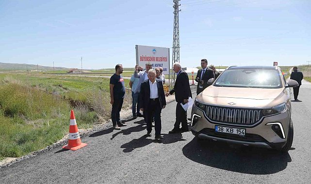 Başkan Büyükkılıç'tan Akmescit'e 7 milyon TL'lik asfalt yatırımı
