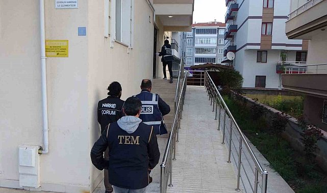 Bebek beşiğinden esrar çıktı