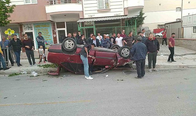 Beton mikseri ve otomobil çarpıştı: 7 yaralı