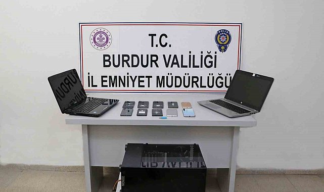 Burdur'da siber operasyonunda 4 şahıs tutuklandı