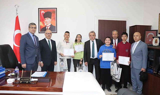 Bütün soruları bilerek il şampiyonu oldular