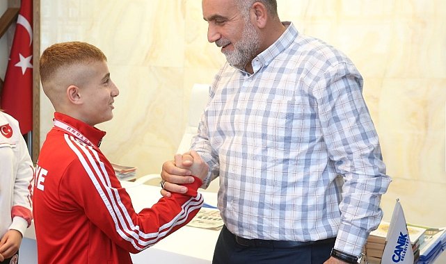 Canik Belediyesi gençleri geleceğe hazırlanıyor