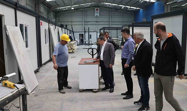 Depremzedelere 10 bin konut 2 bin işyeri gönderildi