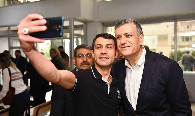 Esenyurt Belediye Başkanı Bozkurt oyunu kullandı